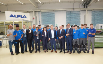 Dialog auf Augenhöhe: Bundeskanzler Stocker bei ALPLA in Hard